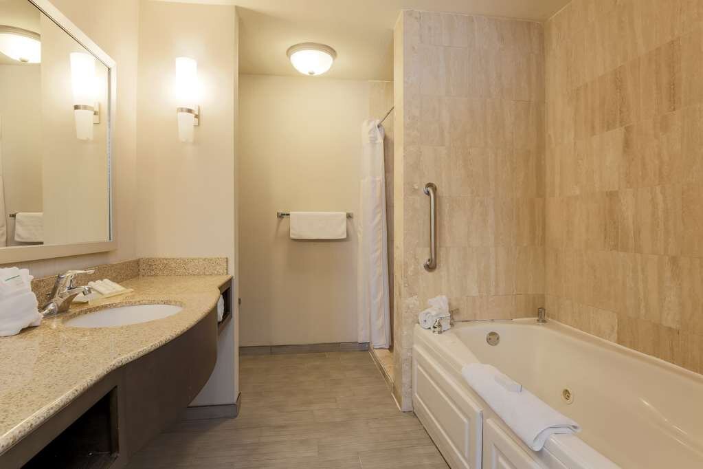 Hotel photo 74 of Hilton Garden Inn Nanuet.