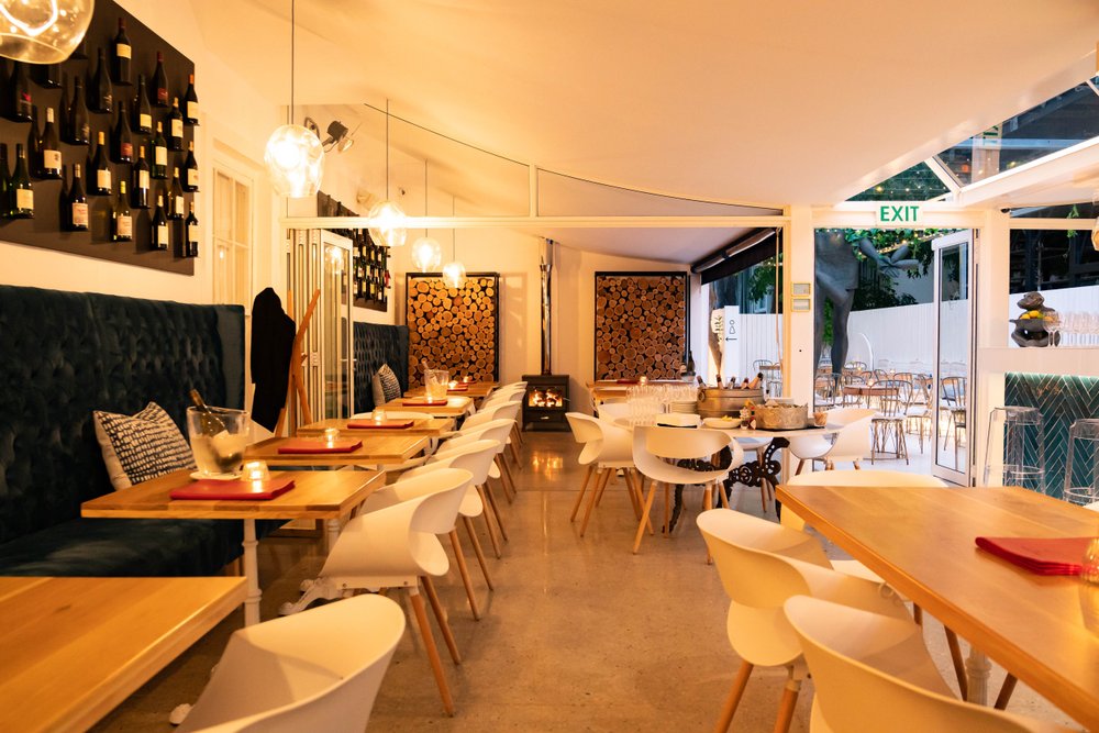 Light and spacious dining area