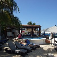 Del Mar Latino Beach Club Cozumel All inclusive Day Pass | Mexico