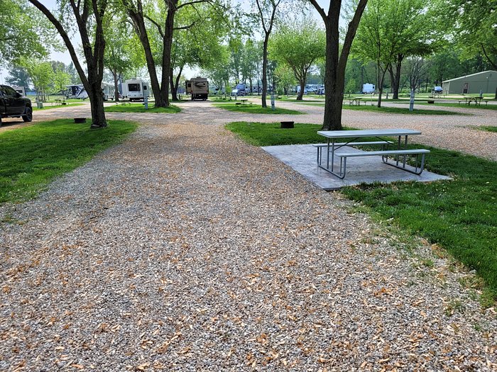 DOUBLE J CAMPGROUND (CHATHAM, IL): 59 fotos e avaliações - Tripadvisor