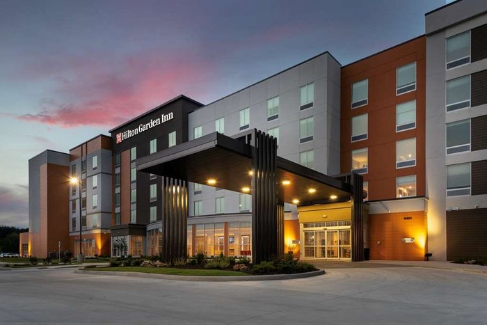 HILTON GARDEN INN FORT WAYNE NORTH - Updated 2023 Prices & Hotel ...