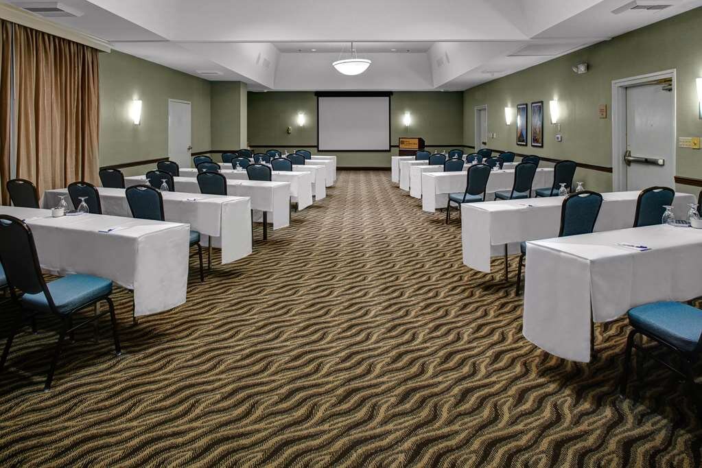 Hotel photo 89 of Hilton Garden Inn Monterey.