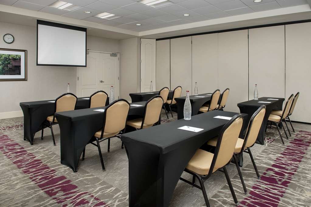 Hotel photo 72 of Hilton Garden Inn Knoxville West/Cedar Bluff.