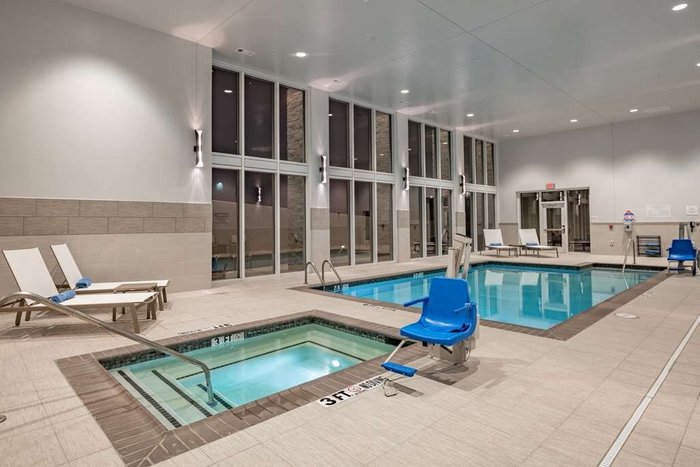 Hilton Garden Inn Dallas at Hurst Conference Center Pool Pictures ...