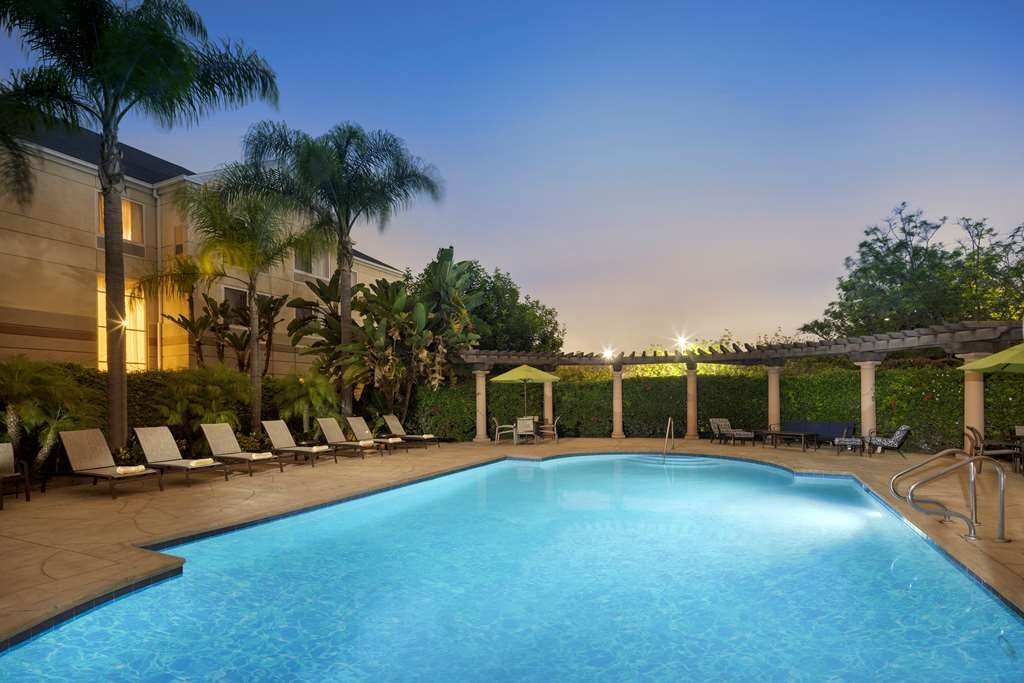 Hilton Garden Inn LAX El Segundo Pool Pictures & Reviews - Tripadvisor