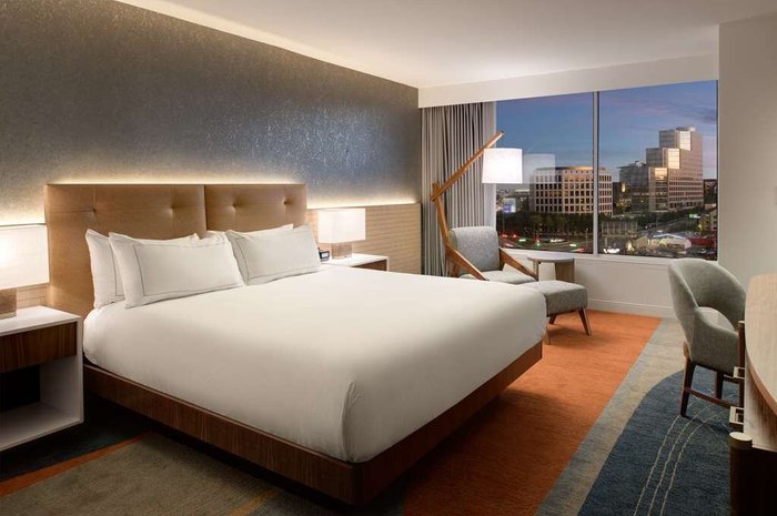 HILTON LOS ANGELES CULVER CITY $170 ($̶2̶1̶5̶) - Updated 2023 Prices ...