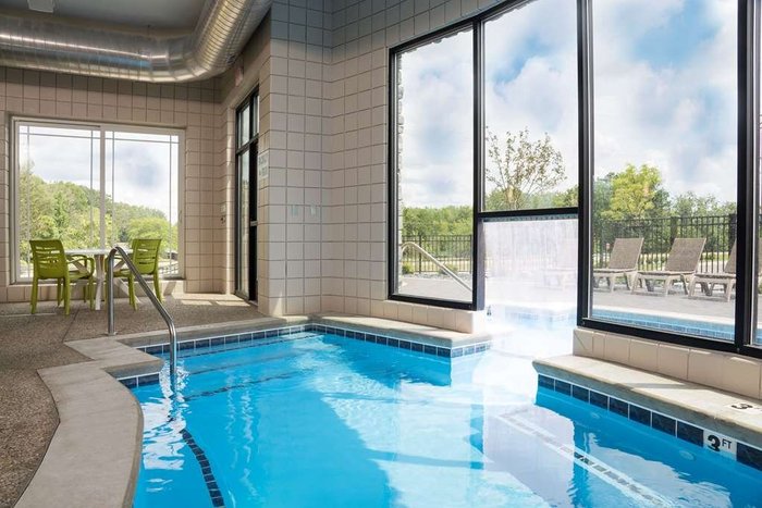 Hilton Garden Inn Grand Rapids East Pool Pictures & Reviews - Tripadvisor