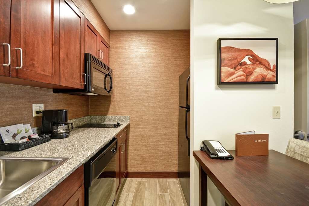 HOMEWOOD SUITES BY HILTON PALM DESERT $164 ($̶2̶0̶8̶) - Updated 2022