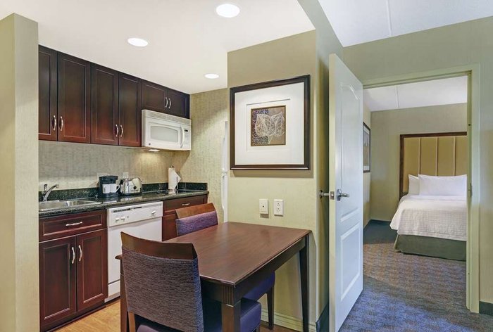 HOMEWOOD SUITES BY HILTON CAMBRIDGE-WATERLOO, ONTARIO $143 ($̶2̶0̶8̶ ...