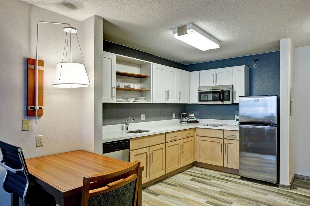 HOMEWOOD SUITES BY HILTON CHICAGO-DOWNTOWN $159 ($̶1̶9̶7̶) - Updated ...