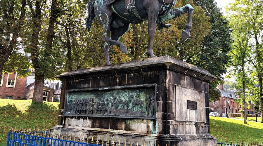 La statue