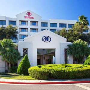 Hilton New Orleans Airport in Kenner, image may contain: Hotel, Resort, Office Building, Inn