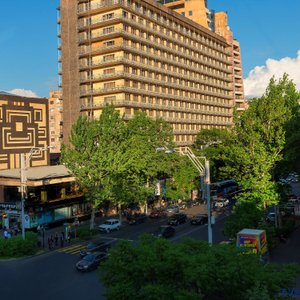 Ani Plaza Hotel in Yerevan