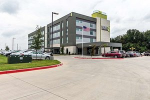 10 Places to Stay Near Tanger Outlets Fort Worth
