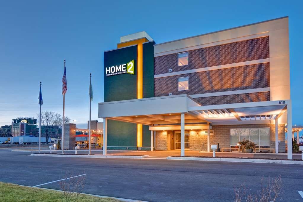 HOME2 SUITES BY HILTON GREEN BAY - Prices & Hotel Reviews (WI)