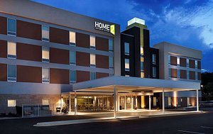 Home2 Suites by Hilton Greenville Airport in Greenville, image may contain: Hotel, Inn, Office Building, City