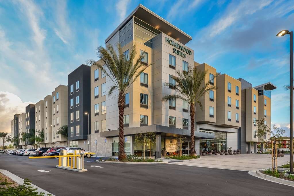 HOMEWOOD SUITES BY HILTON ANAHEIM RESORT - CONVENTION CENTER $148 ...