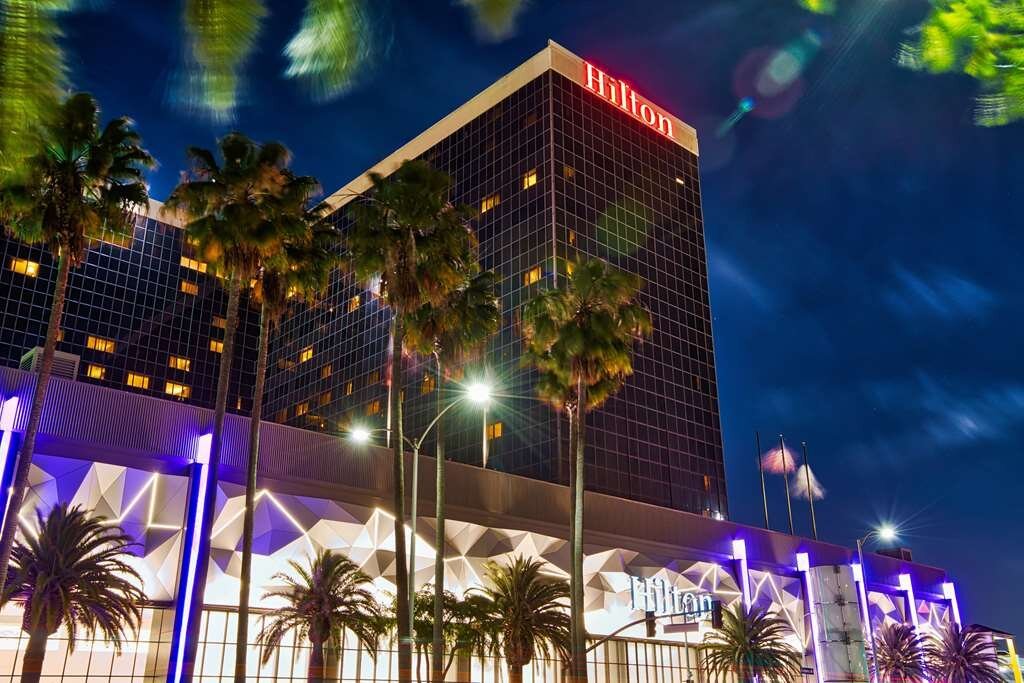 hilton hotel los angeles airport phone number