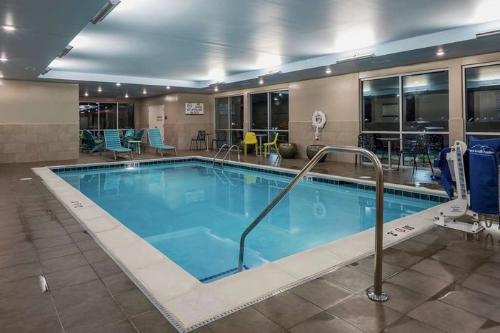 Home2 Suites by Hilton Dayton-Centerville Pool Pictures & Reviews ...