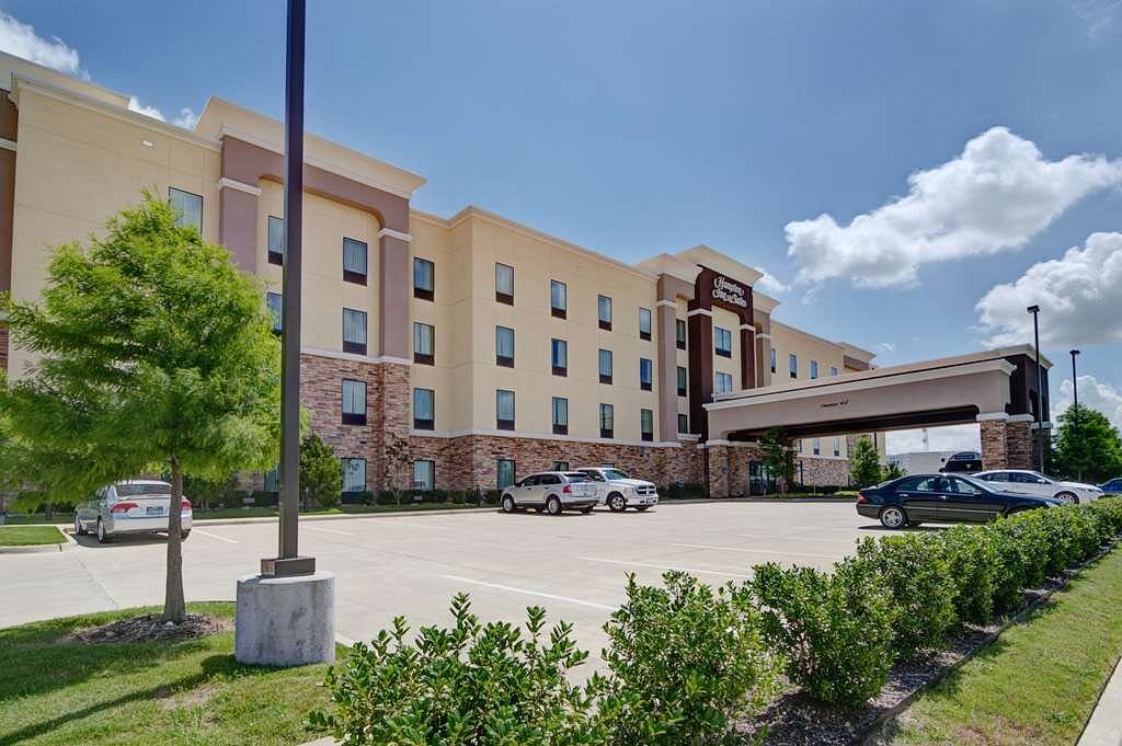 200+ Hotels near Keller, TX