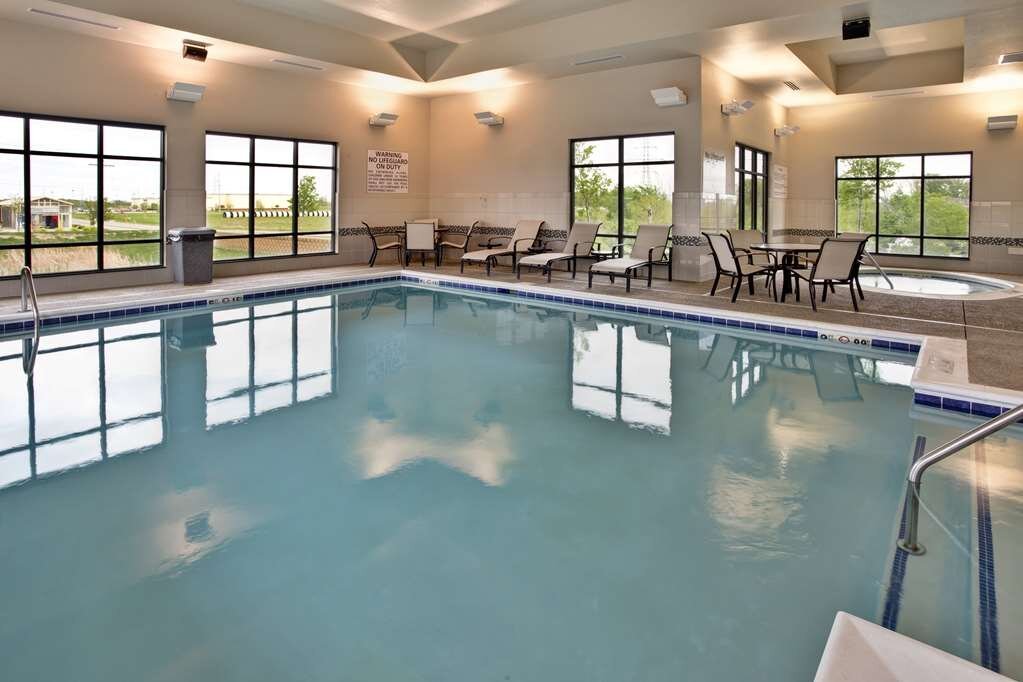 Hampton Inn Dupont Road Pool Pictures & Reviews - Tripadvisor