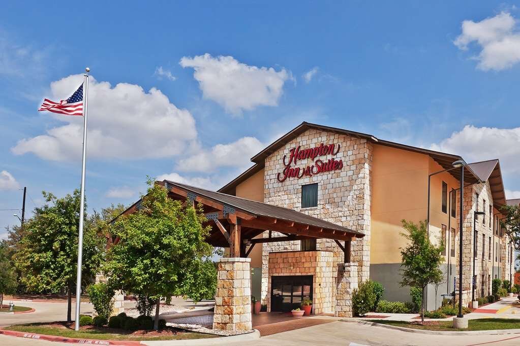 HAMPTON INN & SUITES AUSTIN - LAKEWAY $101 ($̶1̶1̶4̶) - Updated 2023 ...