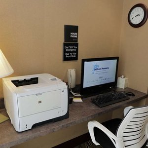 Hampton Inn Clinton in Clinton, image may contain: Villa, Hotel, Inn, Office Building