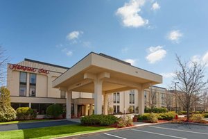 Hampton Inn New Bedford / Fairhaven in Fairhaven, image may contain: Hotel, Portico, Housing, Inn