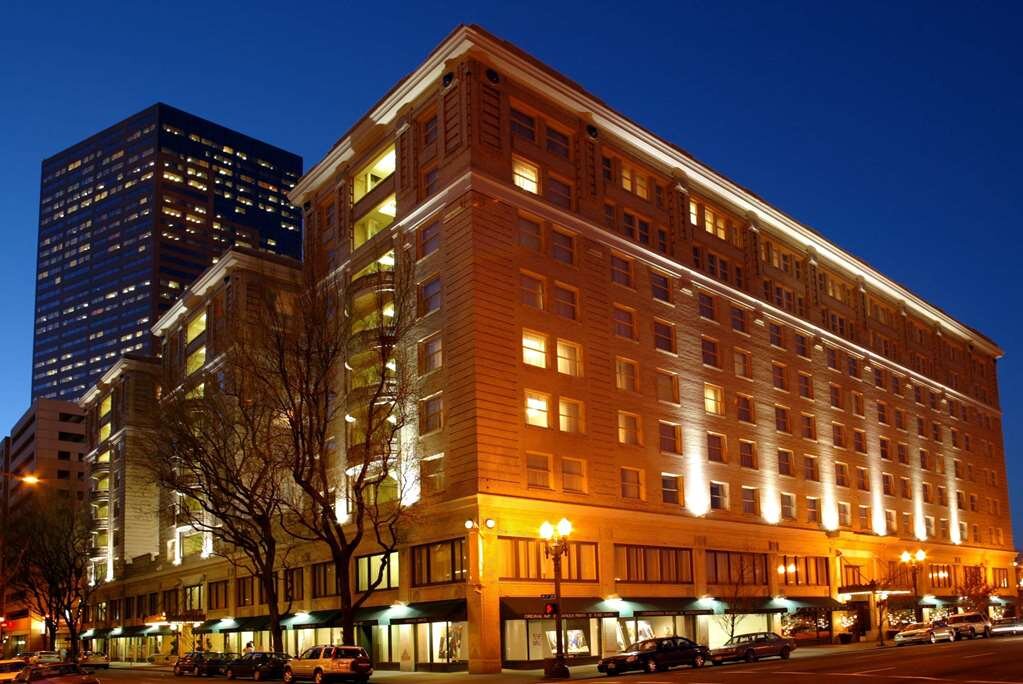 EMBASSY SUITES BY HILTON PORTLAND DOWNTOWN Portland OR Foto S   Exterior 