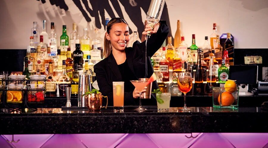 Fashion Bar