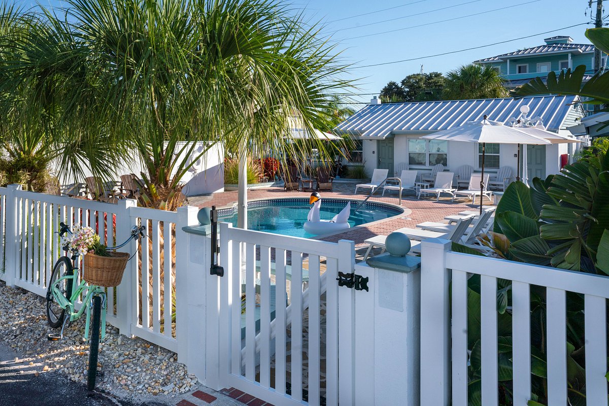Charming Bungalow 1/2 Mile from the Beach Has Private Yard and Wi-Fi -  UPDATED 2024 - Tripadvisor - Long Beach Vacation Rental