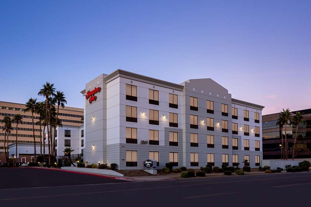 HAMPTON INN PHOENIXBILTMORE 144 (̶2̶4̶3̶) Prices & Hotel Reviews AZ