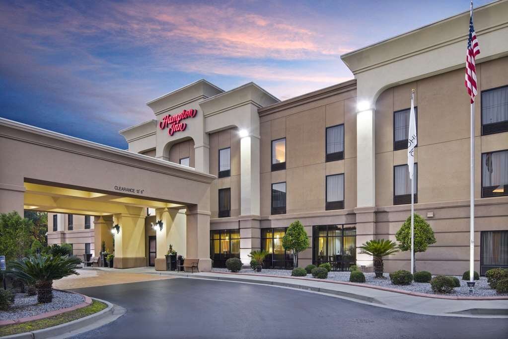 HAMPTON INN HINESVILLE $132 ($̶1̶7̶2̶) - Updated 2023 Prices & Hotel ...