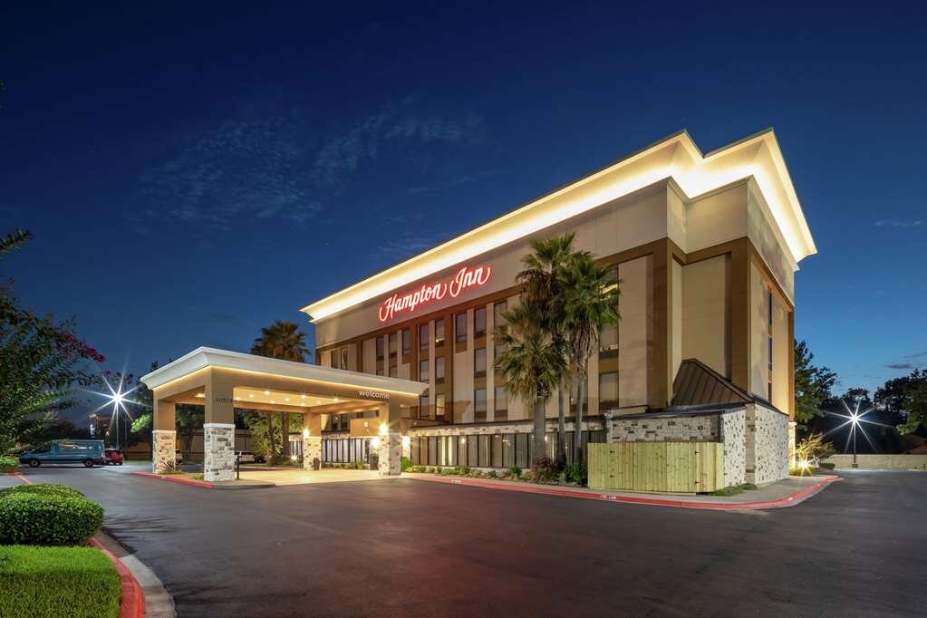 Hampton Inn Houstonhumble Airport Area Updated 2023 Prices Reviews And Photos Tx Hotel 8001