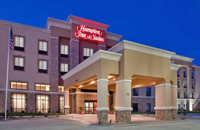 HAMPTON INN & SUITES DICKINSON - Updated 2023 Prices & Hotel Reviews (ND)