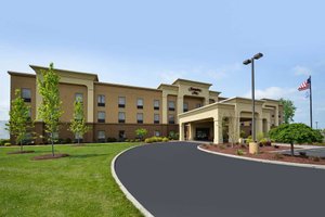 Hampton Inn Utica in Utica