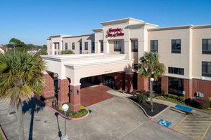 Hampton Inn & Suites Port Arthur in Port Arthur, image may contain: Hotel, Inn, City, Office Building