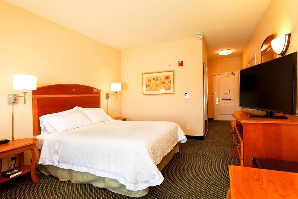 HAMPTON INN MONTROSE 125 1 4 3 Updated 2022 Prices Hotel   Guest Room 