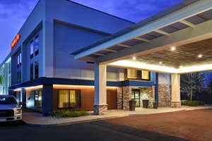 Hampton Inn White River Junction in White River Junction, image may contain: Villa, Housing, Building, Hotel