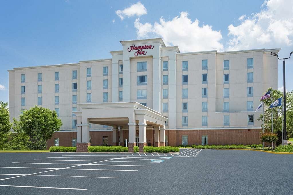 HAMPTON INN PETERSBURGSOUTHPARK MALL (Colonial Heights) Hotel