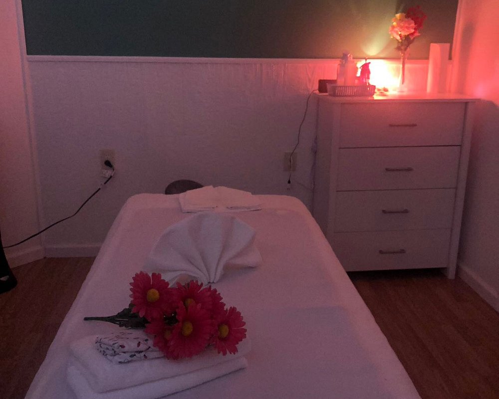 The Best Massage Day Spas And Wellness Centers In Chicopee