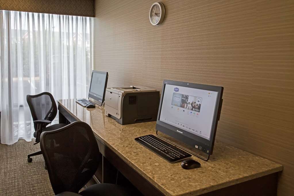 HAMPTON INN PHILADELPHIA-INTERNATIONAL AIRPORT $101 ($̶1̶3̶1̶