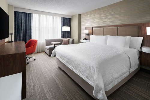 HAMPTON INN & SUITES CHICAGO-DOWNTOWN $137 ($̶2̶2̶9̶) - Updated 2023 ...