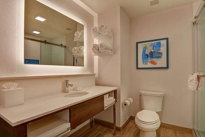 Hampton Inn Chula Vista Eastlake - hotel rooms