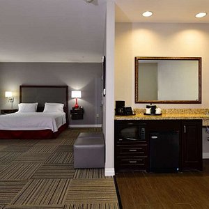 Hampton Inn &amp; Suites Fredericksburg, hotel in Fredericksburg