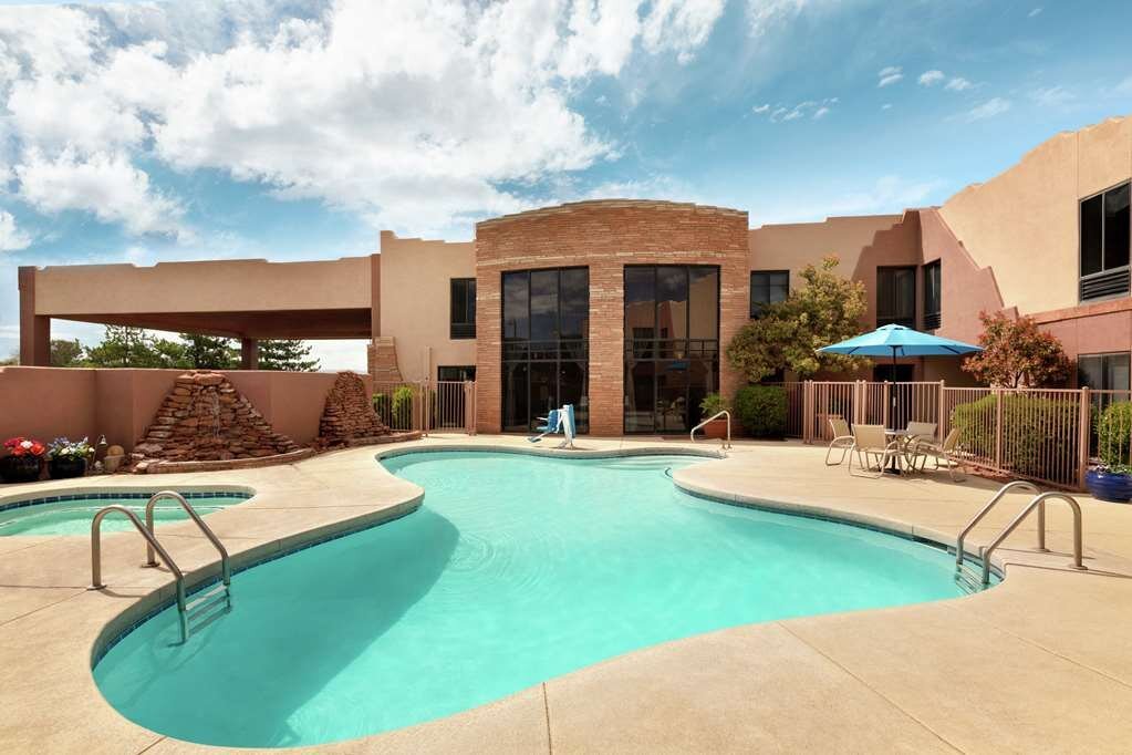 Hampton Inn Sedona Pool Pictures & Reviews - Tripadvisor