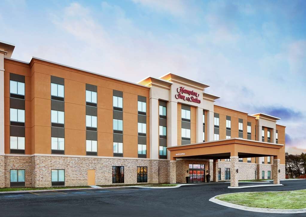 HAMPTON INN & SUITES CHICAGO/WAUKEGAN $113 ($̶1̶3̶4̶) - Updated 2023 ...