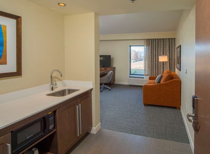 HAMPTON INN & SUITES BRASELTON $135 ($̶1̶6̶4̶) - Updated 2022 Prices ...