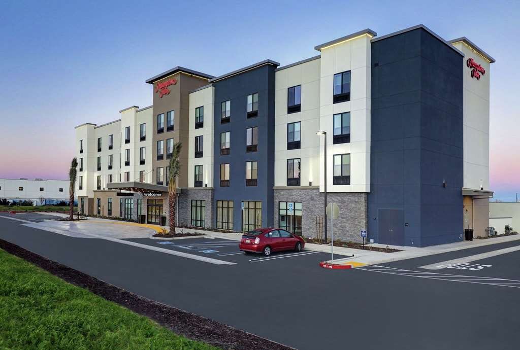 HAMPTON INN PATTERSON Hotel CA Prezzi E Recensioni 2024   Exterior 