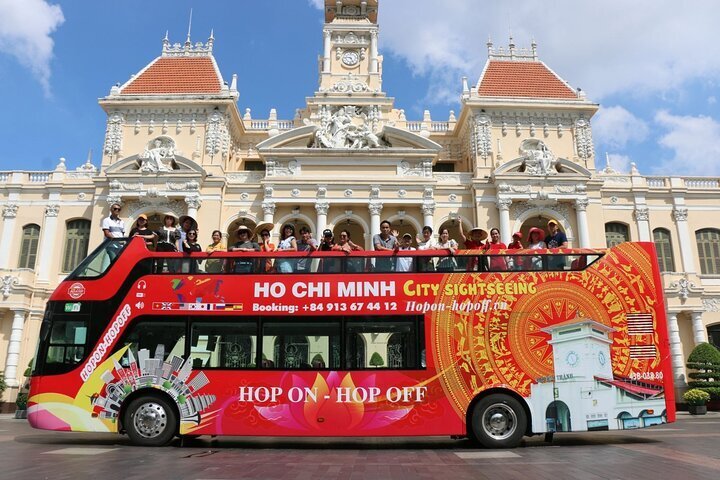 2023 Sai Gon City Tour and Dinner On Cruise Half Day